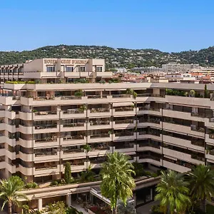 https://hotel-gray-dalbion.fr-provencehotel.com