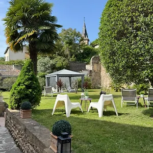 Le Charles Ix Apartment